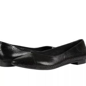 Vionic Womens Gem Caballo Black Snake Ballet Flats